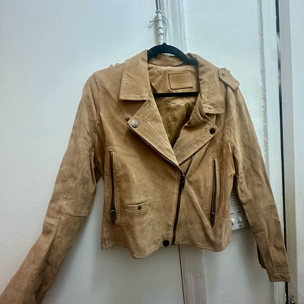 BLANK NYC (SL8) Tan Suede Biker Jacket
